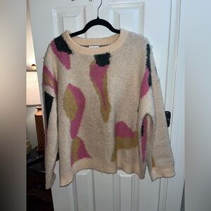 BluIvy size M/L cream colored abstract print pink and dark green crew sweater